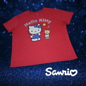 Hello Kitty Women's Oversized Patriotic Cupcake T-shirt Red‎ L